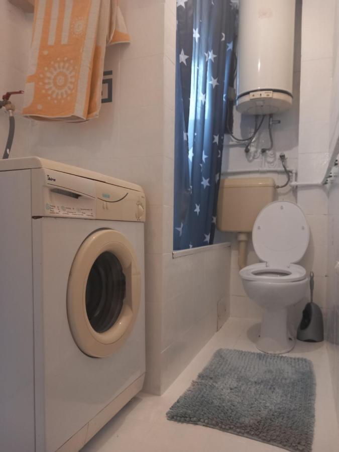 Apartmans Adi SJJ Buitenkant foto